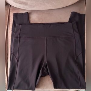 Lululemon In Movement 7/8 Tight - Size 12 - Colour: Black Cherry
